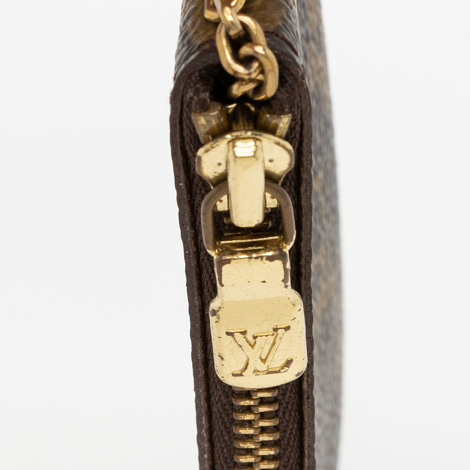 Louis Vuitton Vintage Monogram Canvas Key Pouch (SHF-OnAhFA)