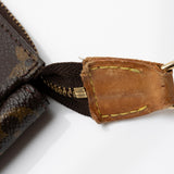 Louis Vuitton Vintage Monogram Canvas Pochette Accessoires (SHF-5KeIJ0)