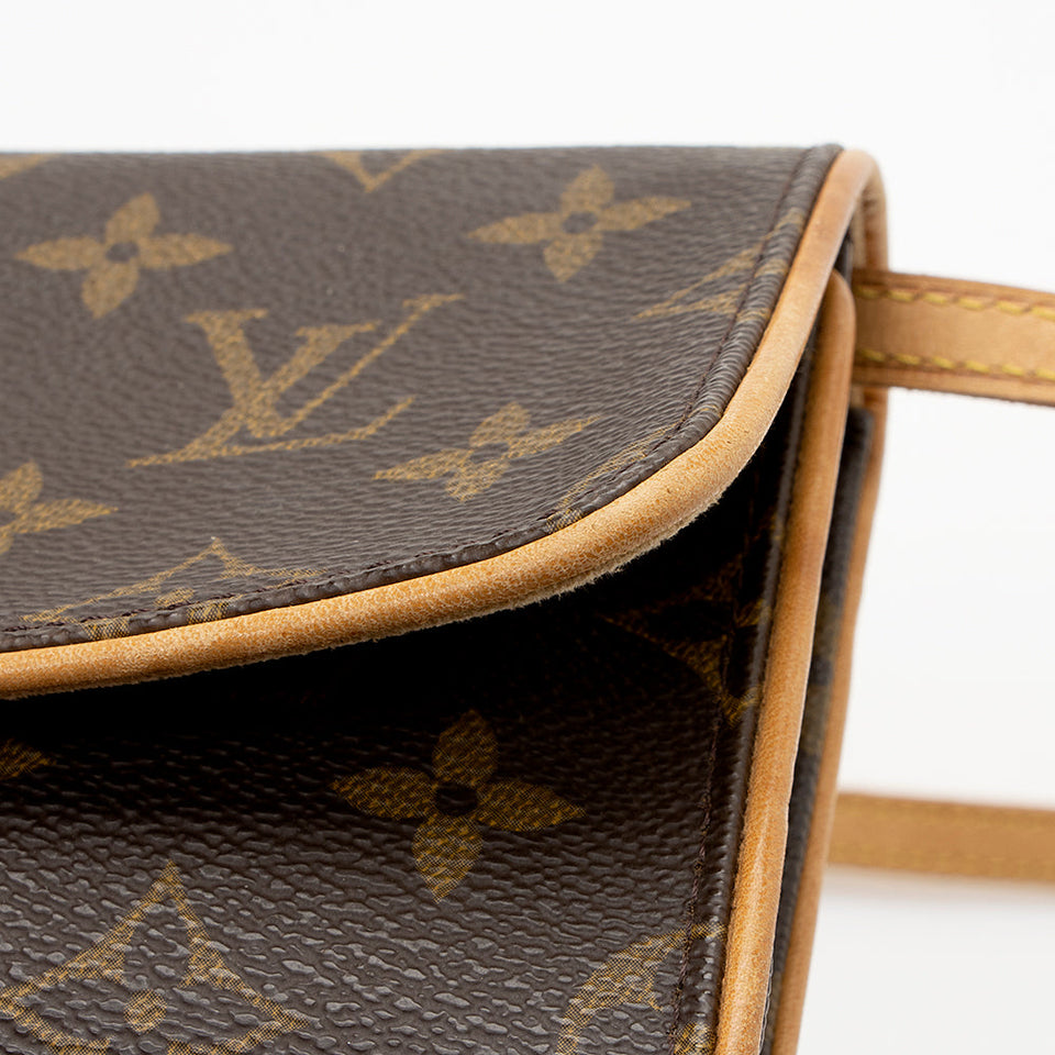 Louis Vuitton Vintage Monogram Canvas Pochette Twin GM Shoulder Bag (SHF-20792)