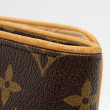 Louis Vuitton Vintage Monogram Canvas Pochette Twin GM Shoulder Bag (SHF-lrMdPe)