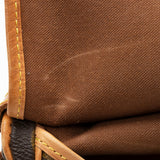 Louis Vuitton Vintage Monogram Canvas Saumur 30 Messenger Bag (SHF-21014)