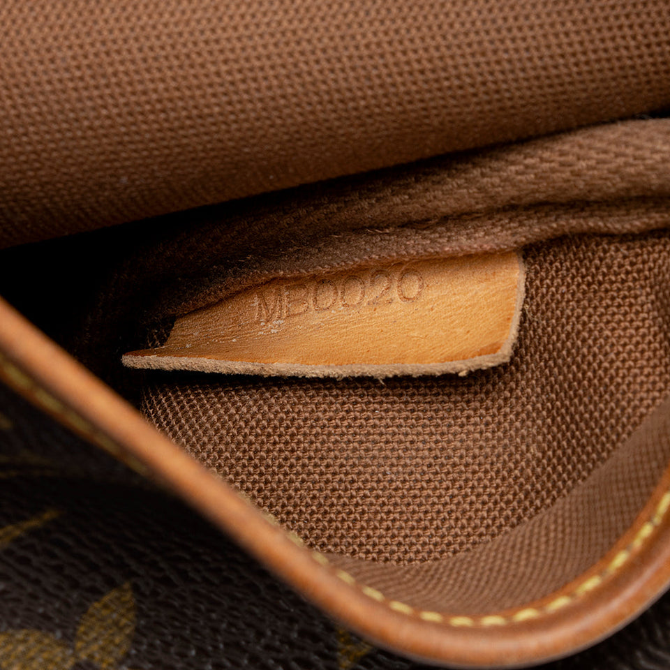 Louis Vuitton Vintage Monogram Canvas Saumur 30 Messenger Bag (SHF-20683)
