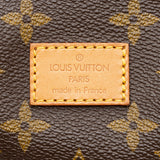 Louis Vuitton Vintage Monogram Canvas Saumur 30 Messenger Bag (SHF-21277)