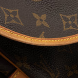 Louis Vuitton Vintage Monogram Canvas Saumur 30 Messenger Bag (SHF-F6ygbP)