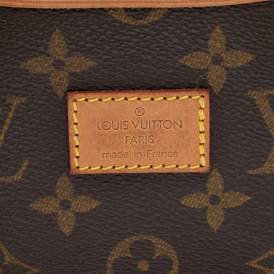 Louis Vuitton Vintage Monogram Canvas Saumur 35 Messenger Bag (SHF-523WYh)