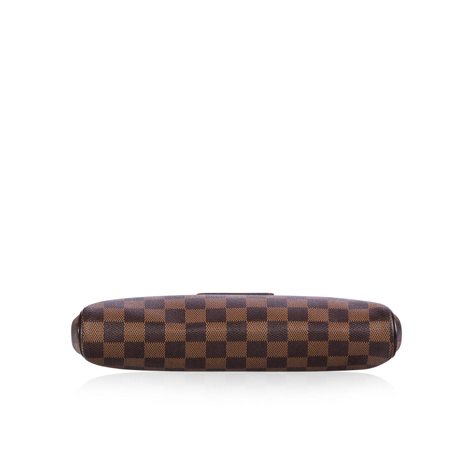 Eva Damier Clutch