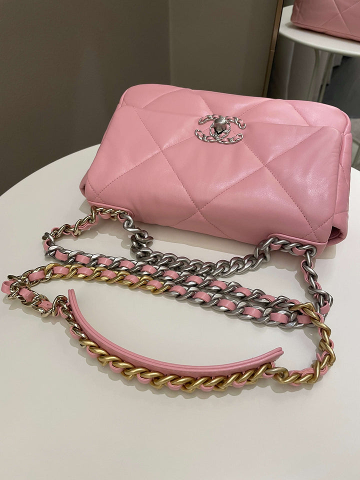 Chanel 19 Flap Bag Pink Lambskin