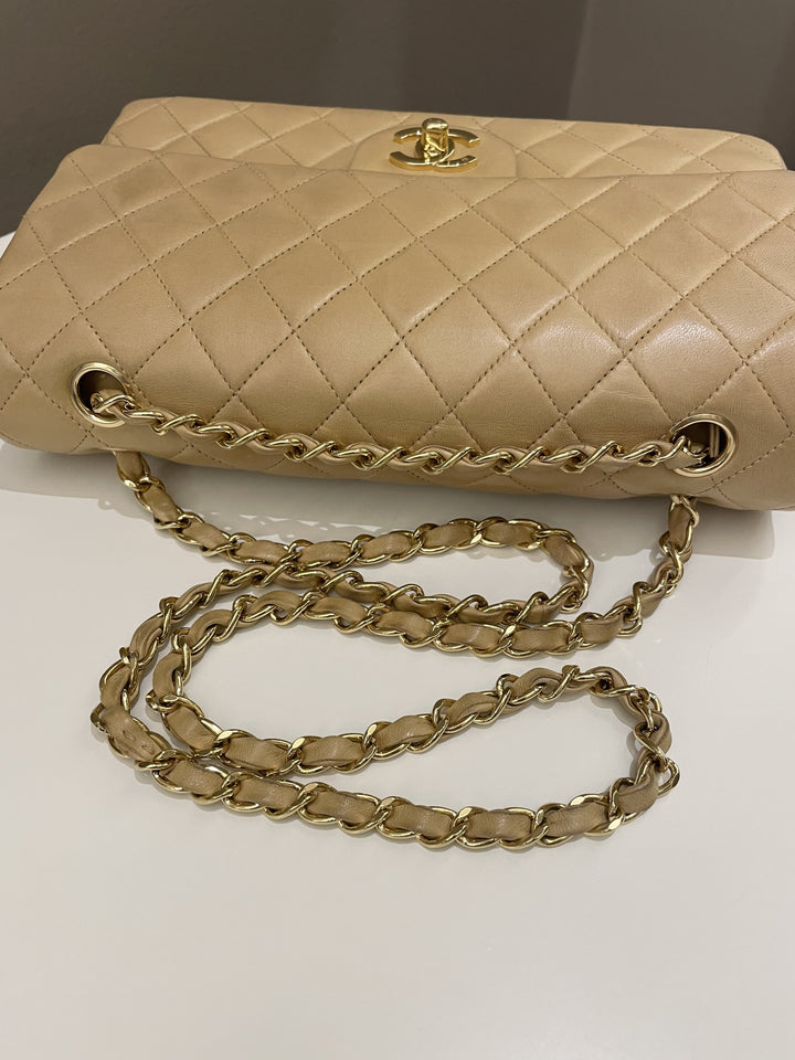 Chanel Vintage Classic Quilted Medium Double Flap Beige Lambskin