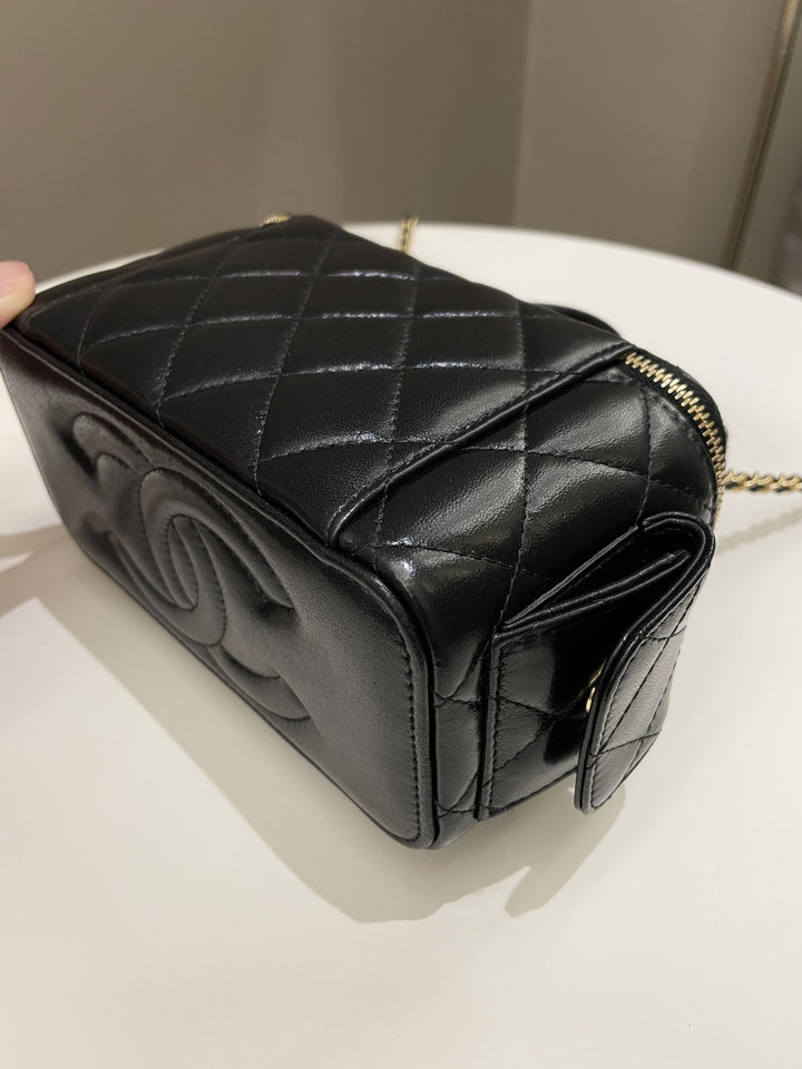 Chanel Polly Pocket Multi Pocket Vanity Case Bag Black Glazed Lambskin