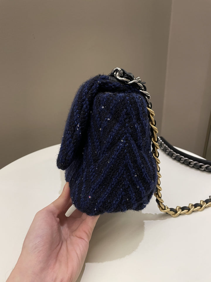 Chanel 19 Flap Bag Black / Blue Tweed Sequin