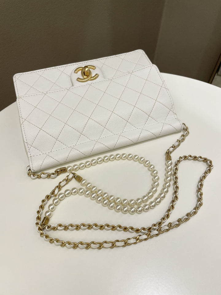 Chanel Pearl Chain Flap Bag White Stiff Lambskin