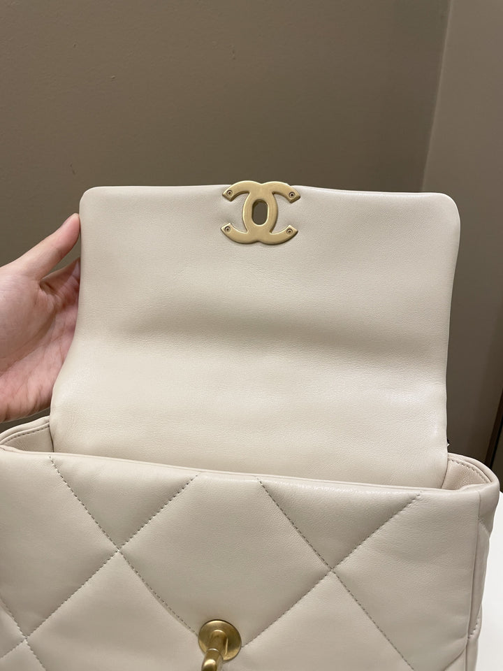 Chanel 19 Flap Bag Beige Lambskin