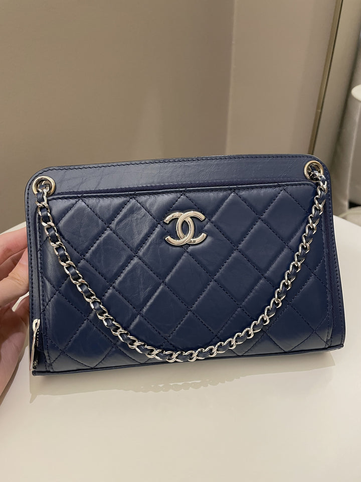Chanel Quilted Small Shoulder Clutch Bag Blue Aged Calfskin