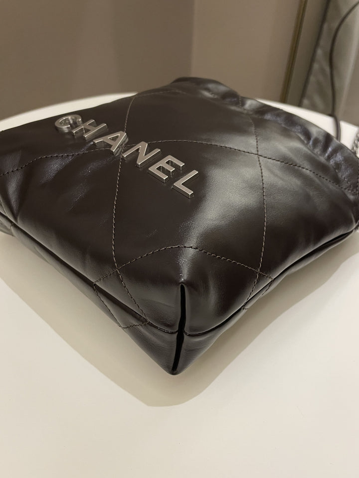 Chanel 22 Mini Dark Ebene Calfskin