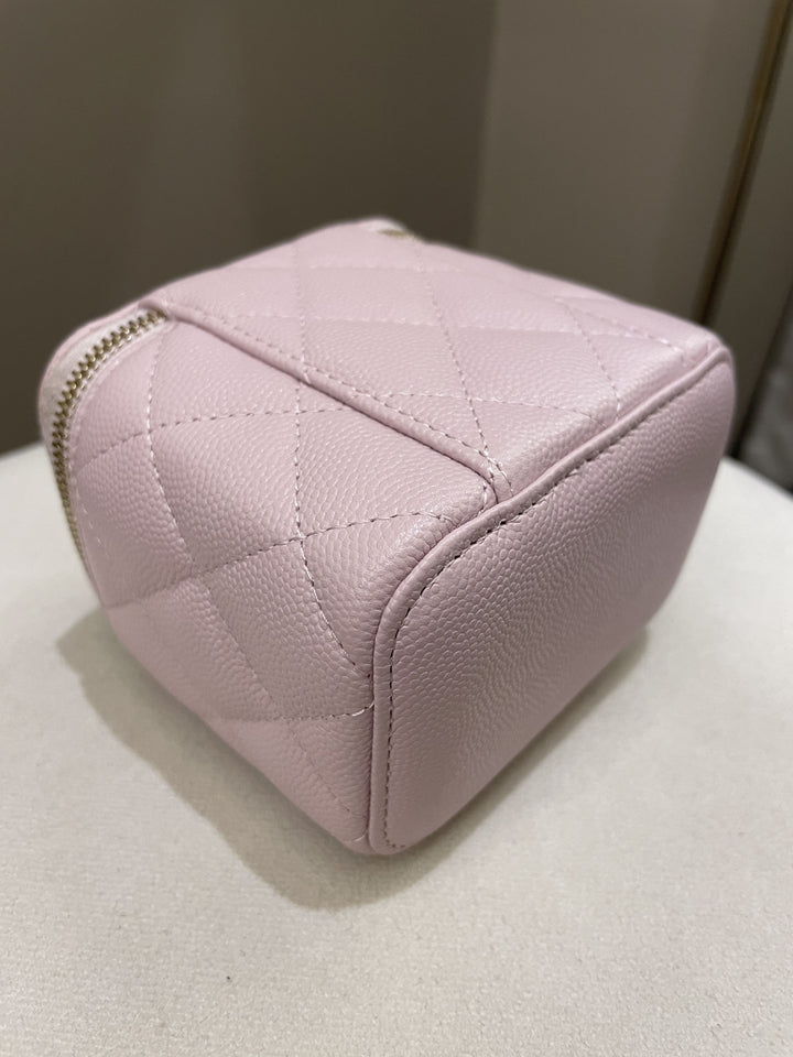 Chanel 21S Quilted Mini Vanity Cube Rose Clair Lilac Caviar