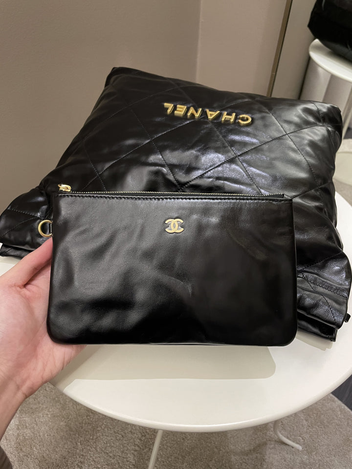 Chanel 22 Medium Black Calfskin
