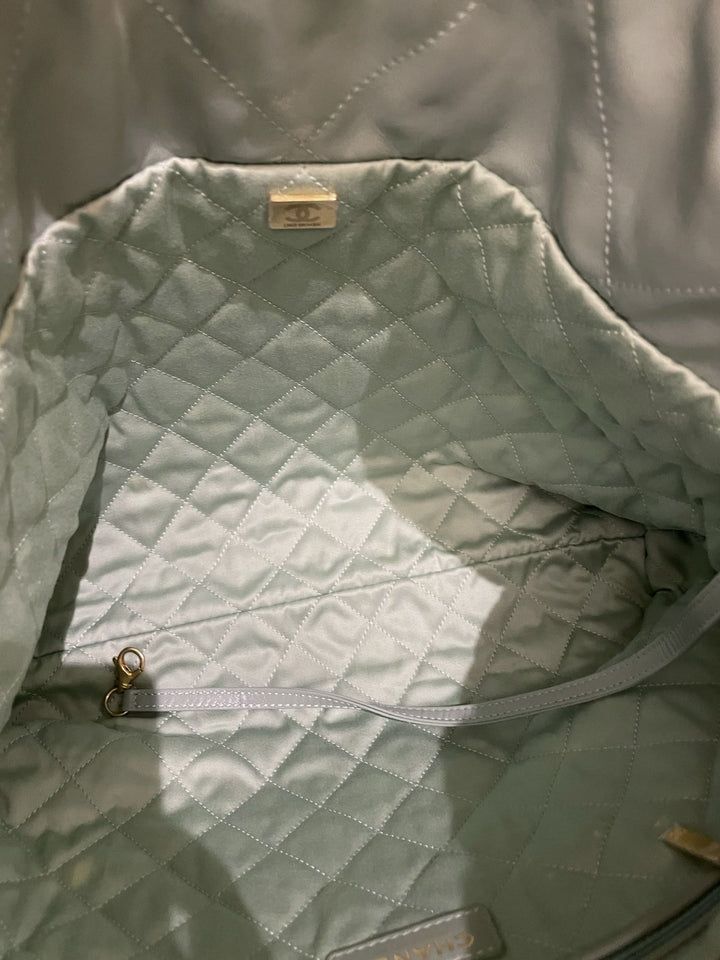 Chanel 22 Medium Tiffany Mint Calfskin