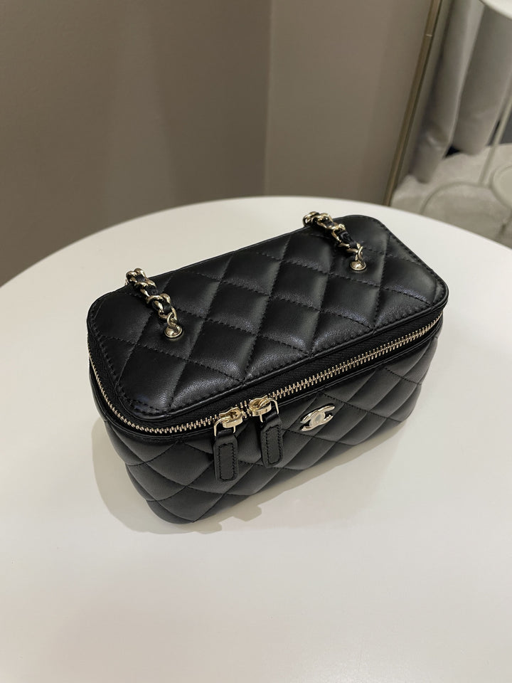 Chanel 23C Quilted Pearl Crush Vanity Rectangular Black Lambskin
