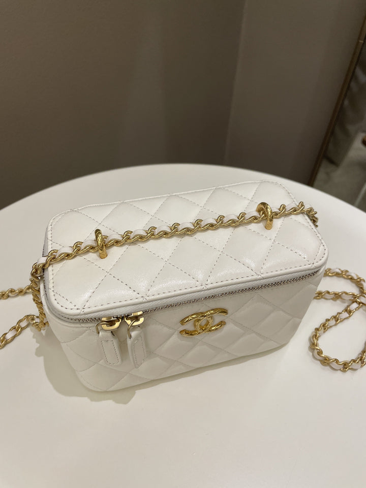Chanel 23C Cc Mini Vanity Rectangular White Lambskin
