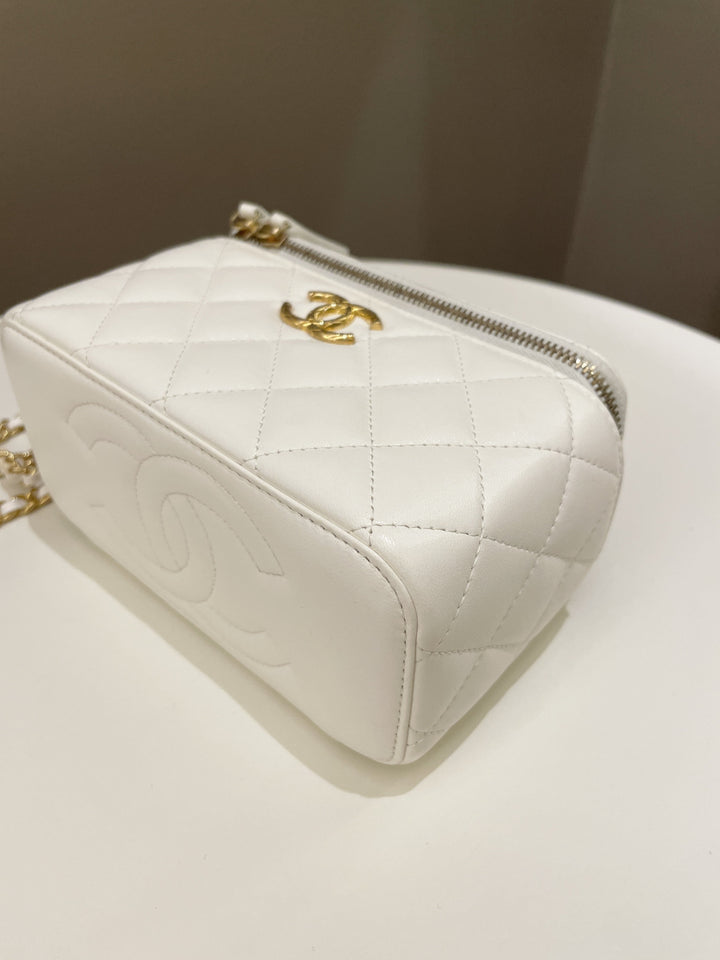 Chanel 23C Cc Mini Vanity Rectangular White Lambskin