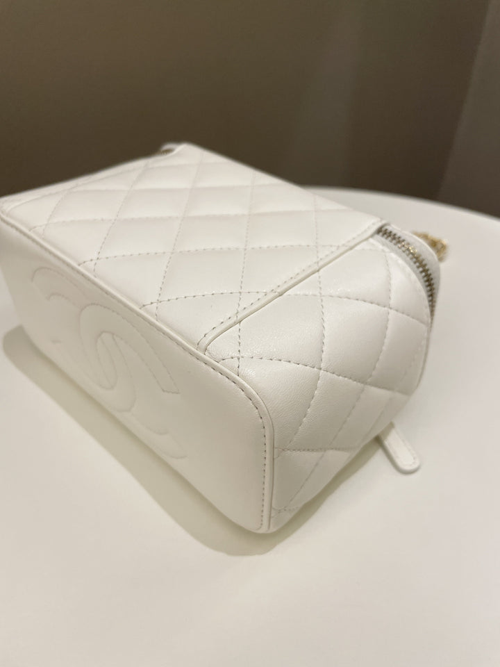 Chanel 23C Cc Mini Vanity Rectangular White Lambskin