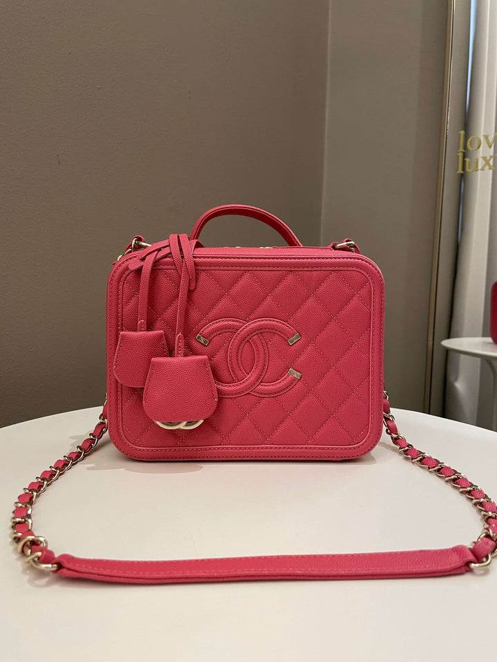 Chanel Filigree Vanity Case Pink Caviar