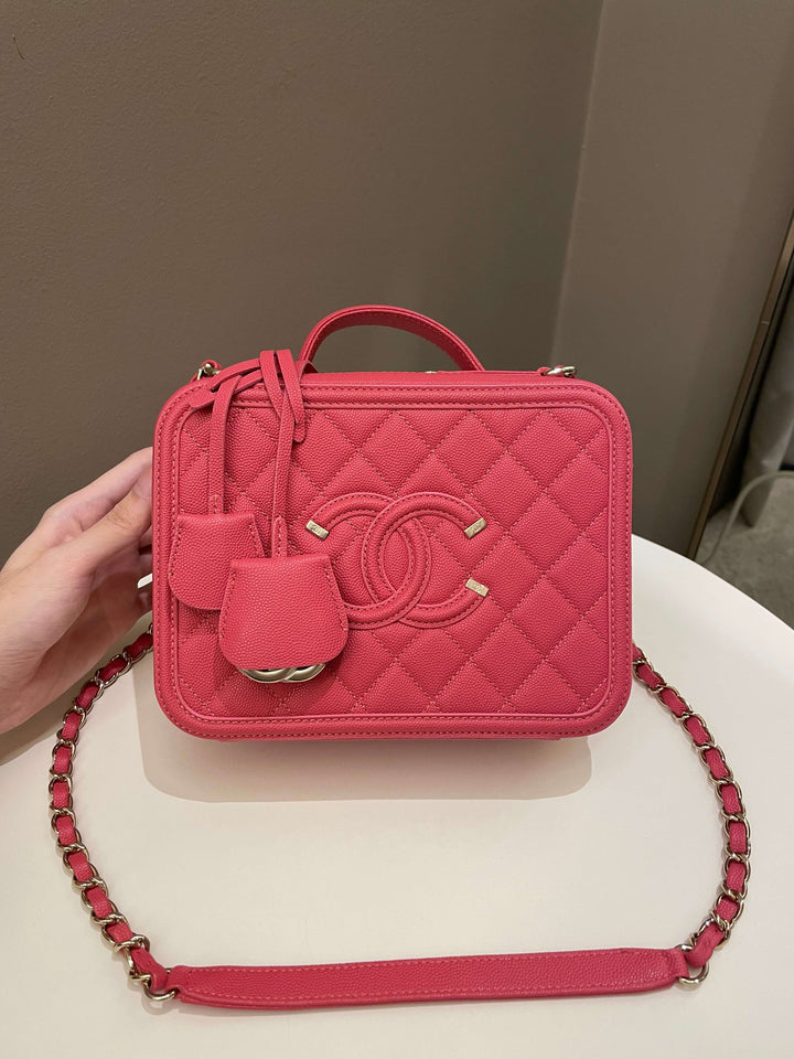 Chanel Filigree Vanity Case Pink Caviar
