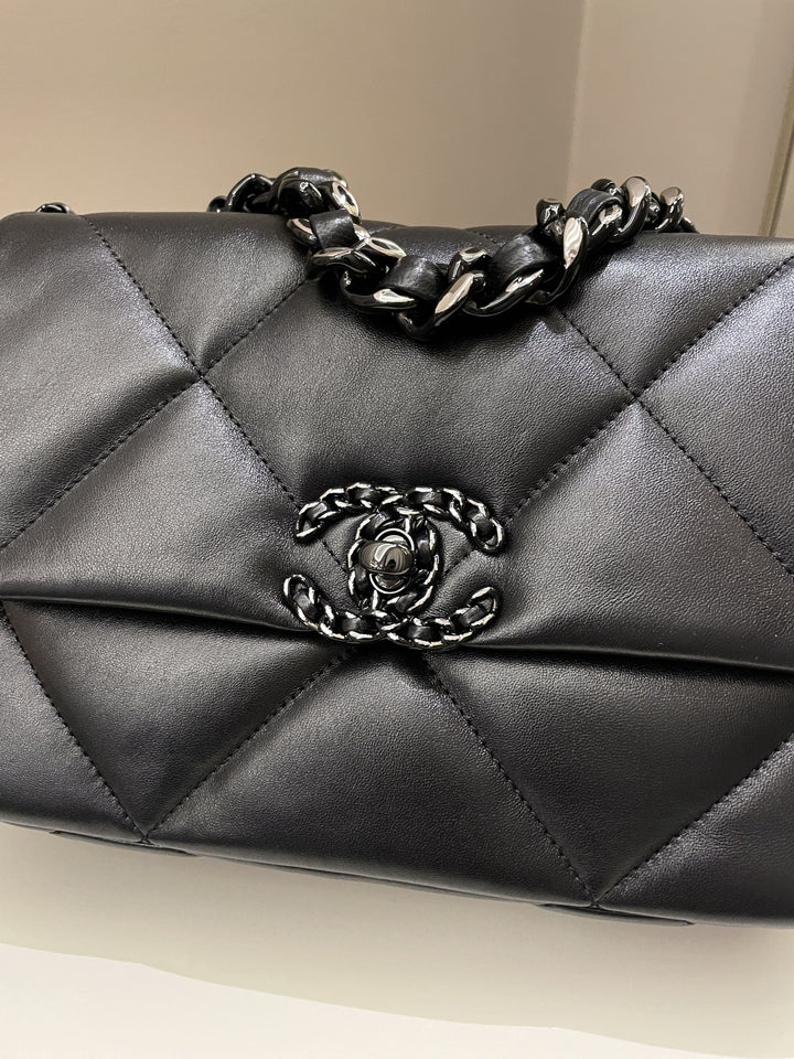 Chanel 19 Flap Bag So Black