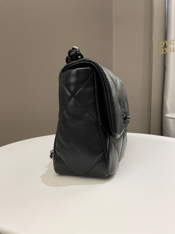 Chanel 19 Flap Bag So Black