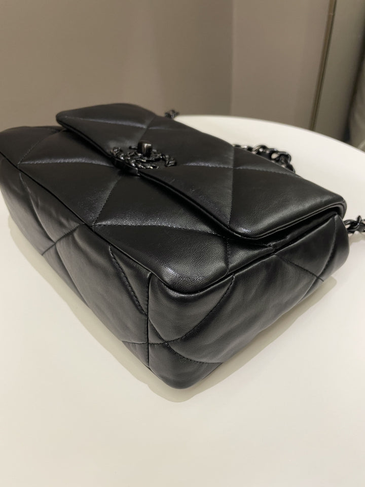 Chanel 19 Flap Bag So Black