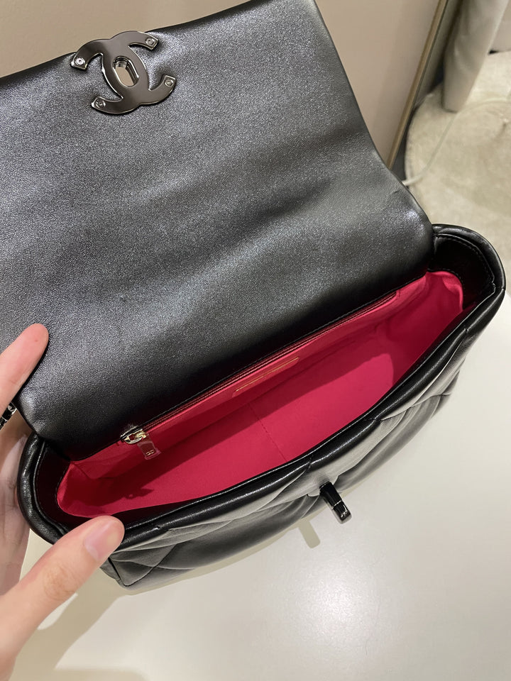 Chanel 19 Flap Bag So Black