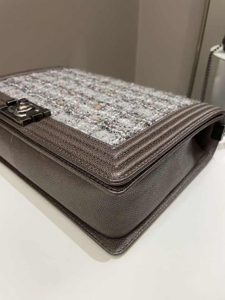Chanel Quilted Boy Large Toffee Caviar / Tweed
