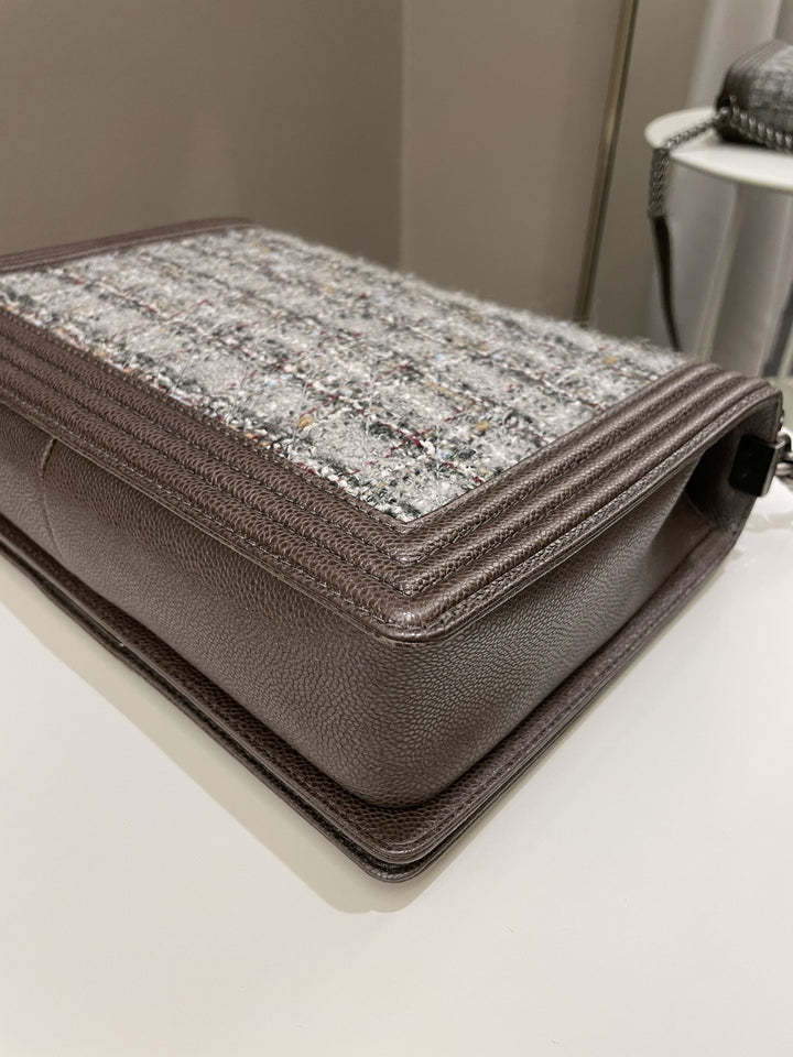 Chanel Quilted Boy Large Toffee Caviar / Tweed