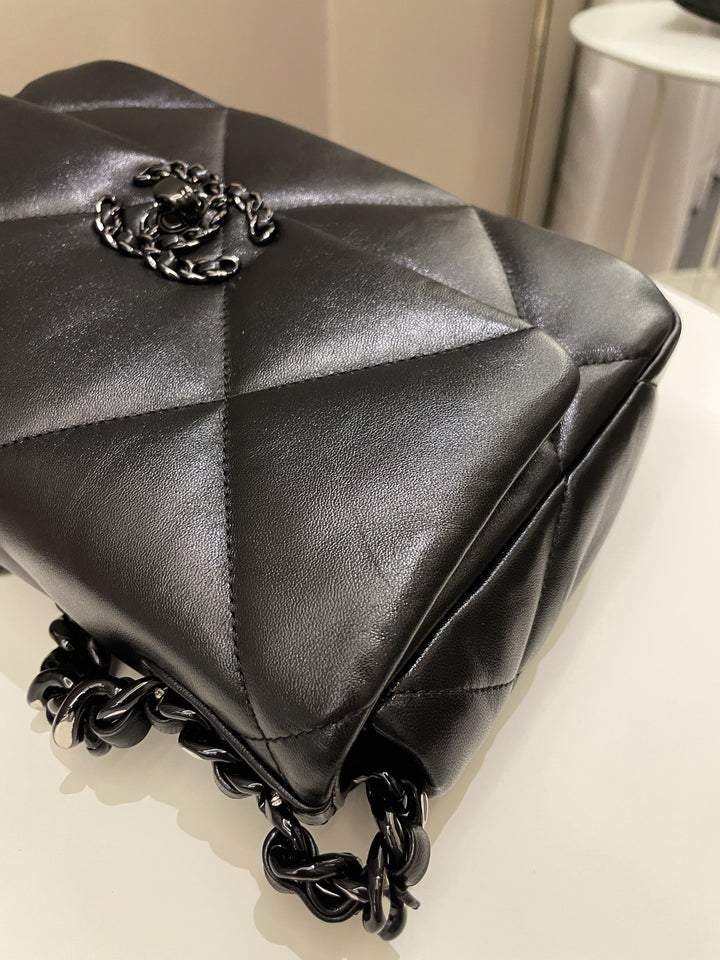 Chanel 19 Flap Bag So Black