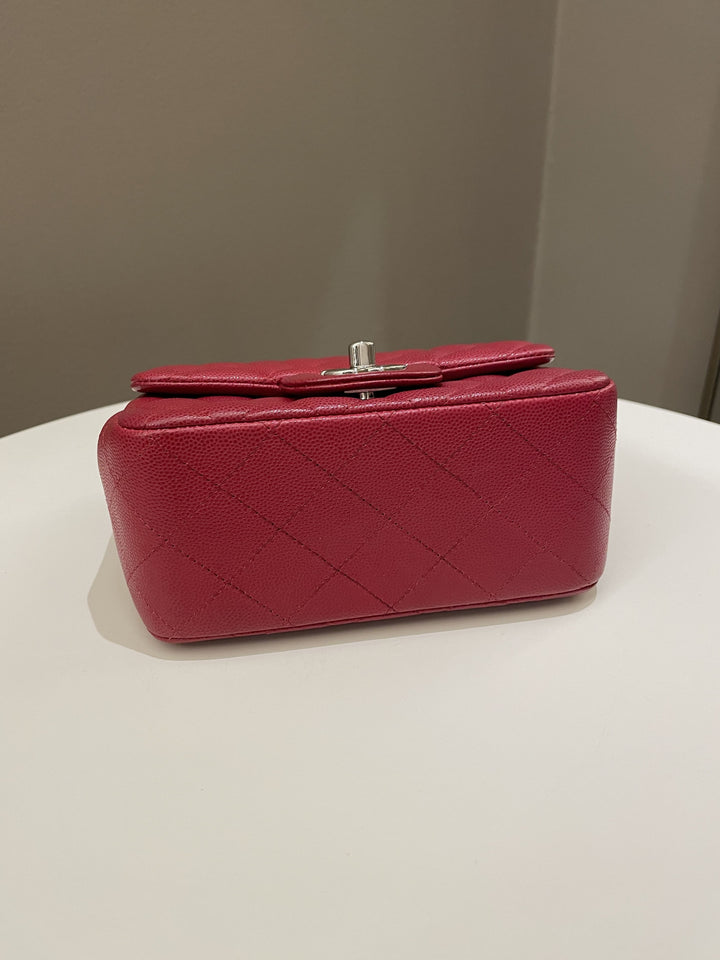 Chanel 18B Classic Quilted Mini Square Red Caviar
