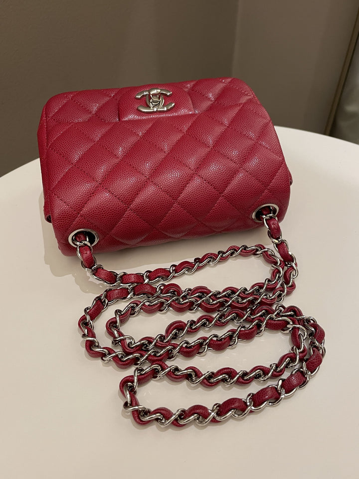 Chanel 18B Classic Quilted Mini Square Red Caviar