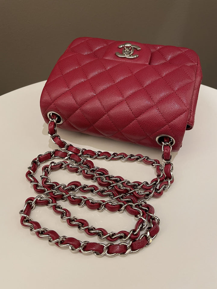 Chanel 18B Classic Quilted Mini Square Red Caviar