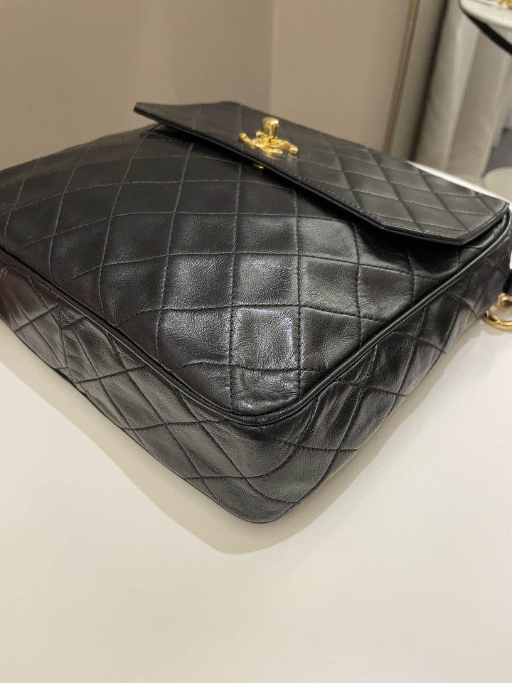 Chanel Vintage Quilted Cc Camera Bag