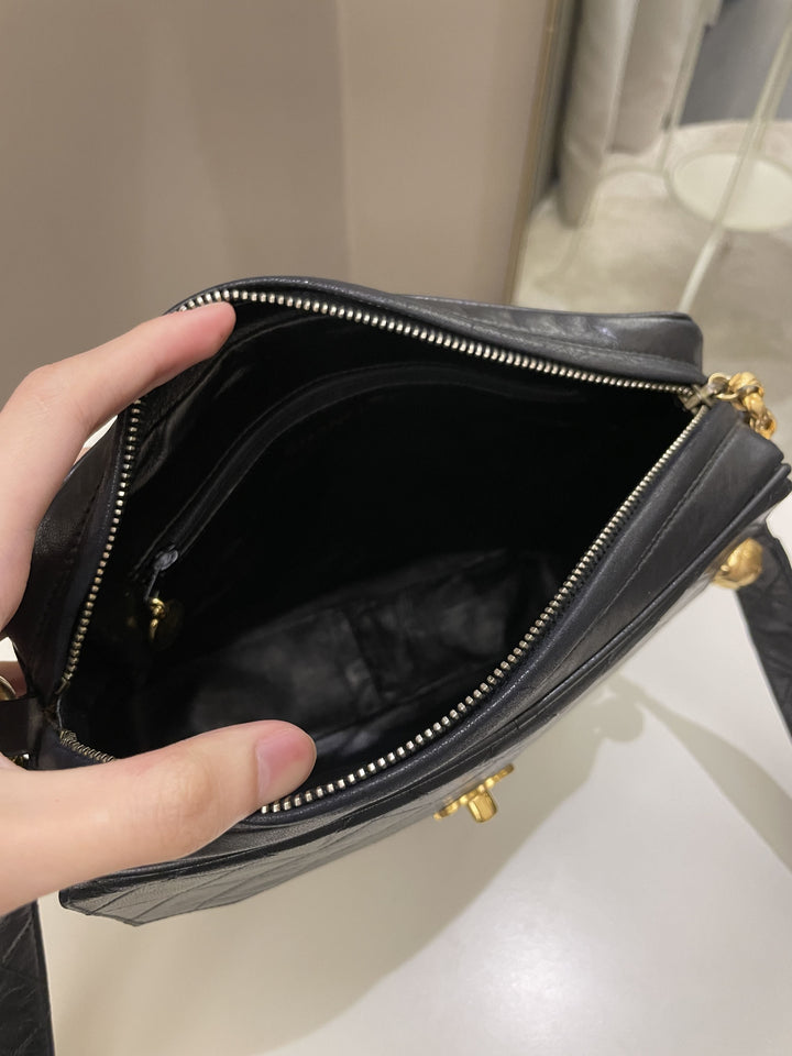 Chanel Vintage Quilted Cc Camera Bag