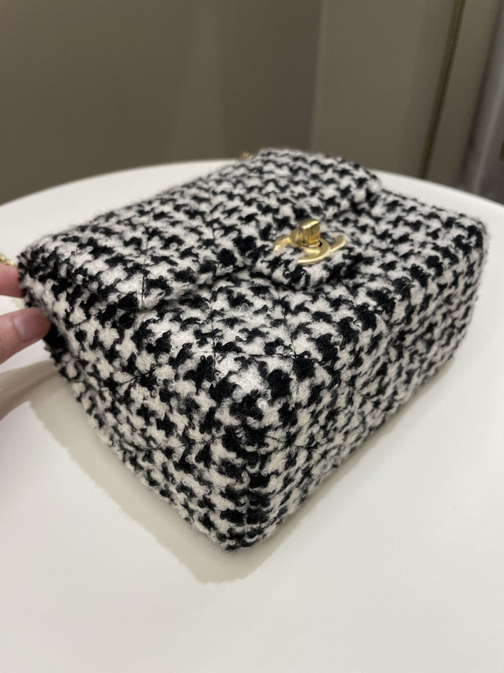 Chanel 22K Houndstooth Mini Square Black/ White Sequin Tweed