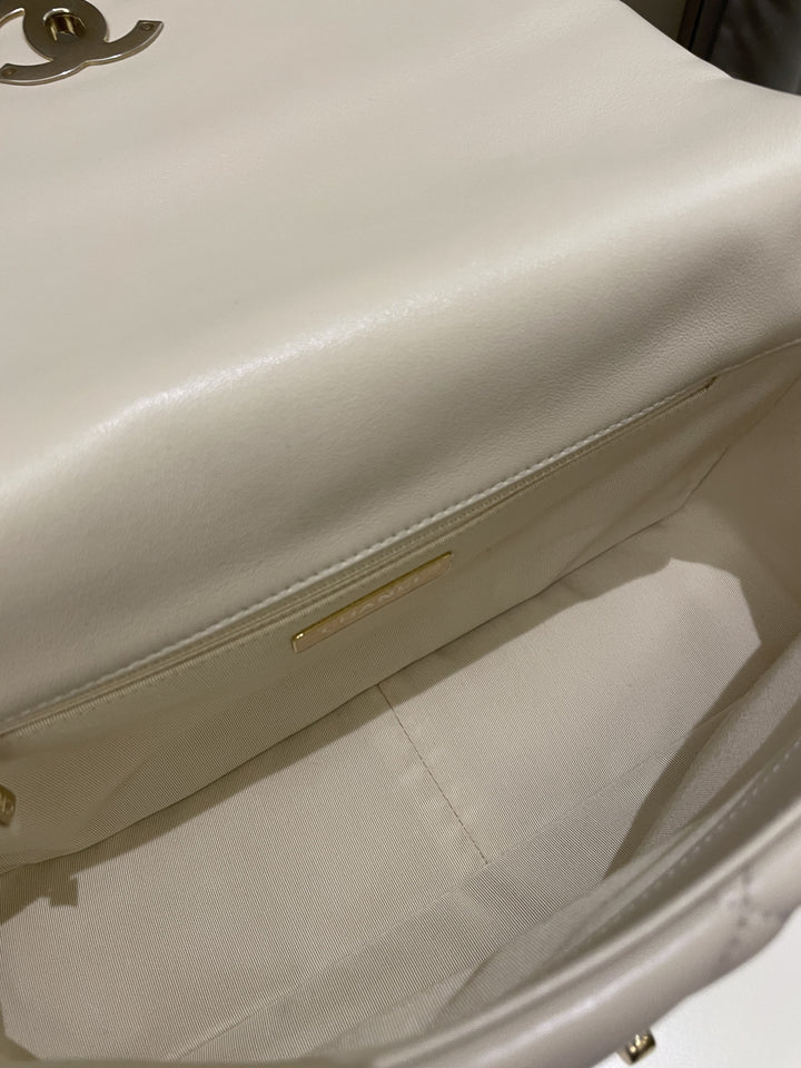 Chanel 19 Flap Bag Beige Lambskin