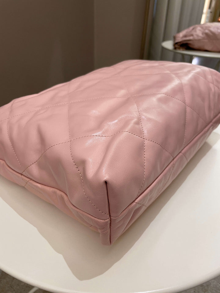Chanel 22 Medium Nude Pink Calfskin