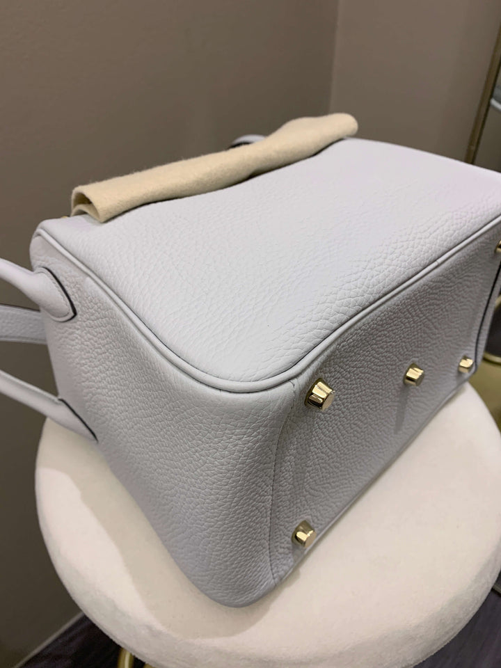 Hermes Lindy 26 Pale Bleu Clemence