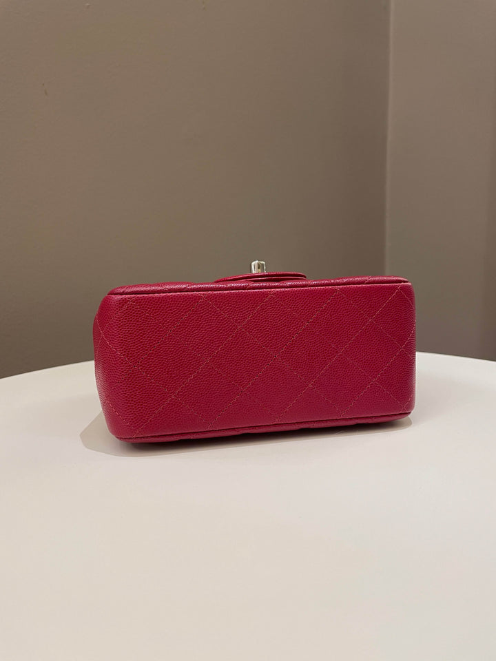Chanel 18B Classic Quilted Mini Square Red Caviar