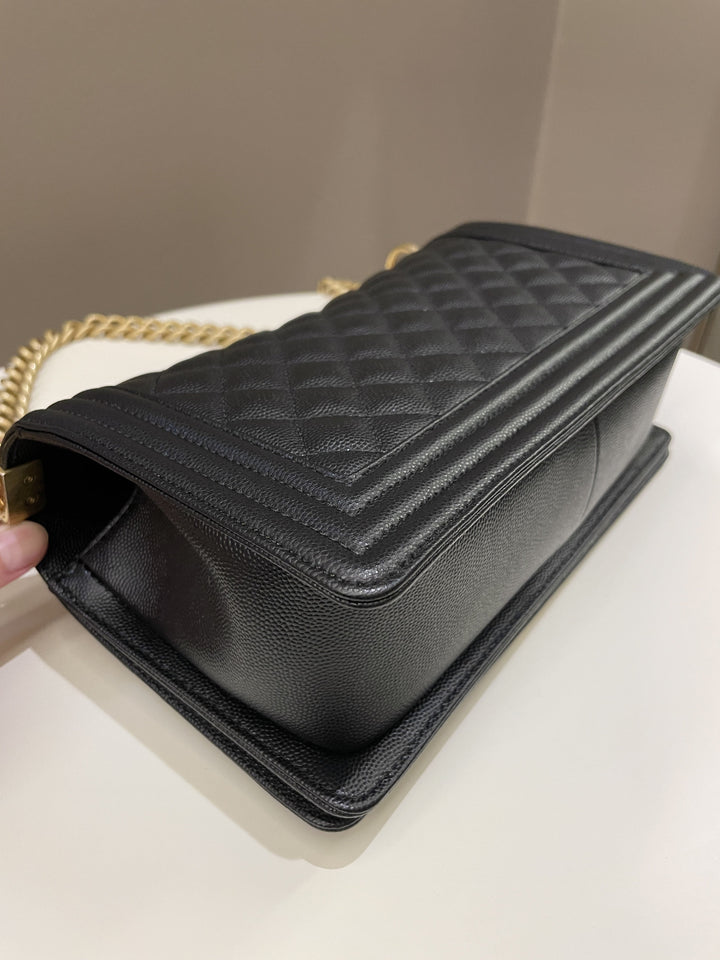Chanel Quilted Boy Old Medium Black Caviar