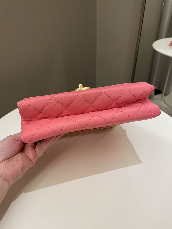 Chanel 22S Wrapped Top Handle Pink Lambskin