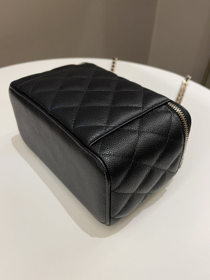 Chanel 22P Quilted Coco Vanity Rectangular Black Caviar