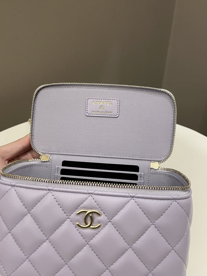 Chanel 21K Top Handle Vanity Rectangular Lilac Lambskin
