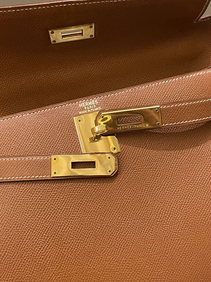 Hermes Vintage Kelly Sellier 28 Gold Courcheval