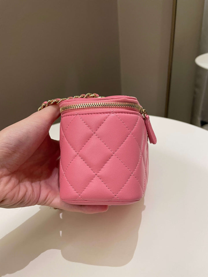 Chanel Trendy CC Vanity Case Pink Pink Lambskin